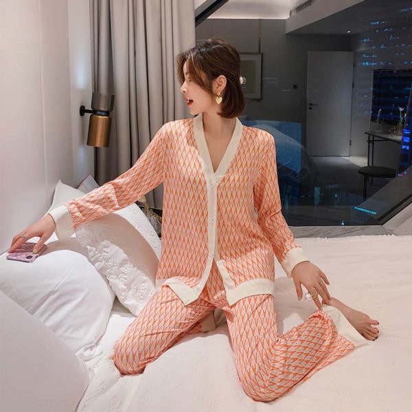 luxury-style-silky-nightwear